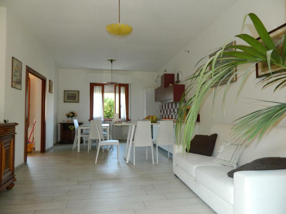 Villa Ester Camaiore Eksteriør billede